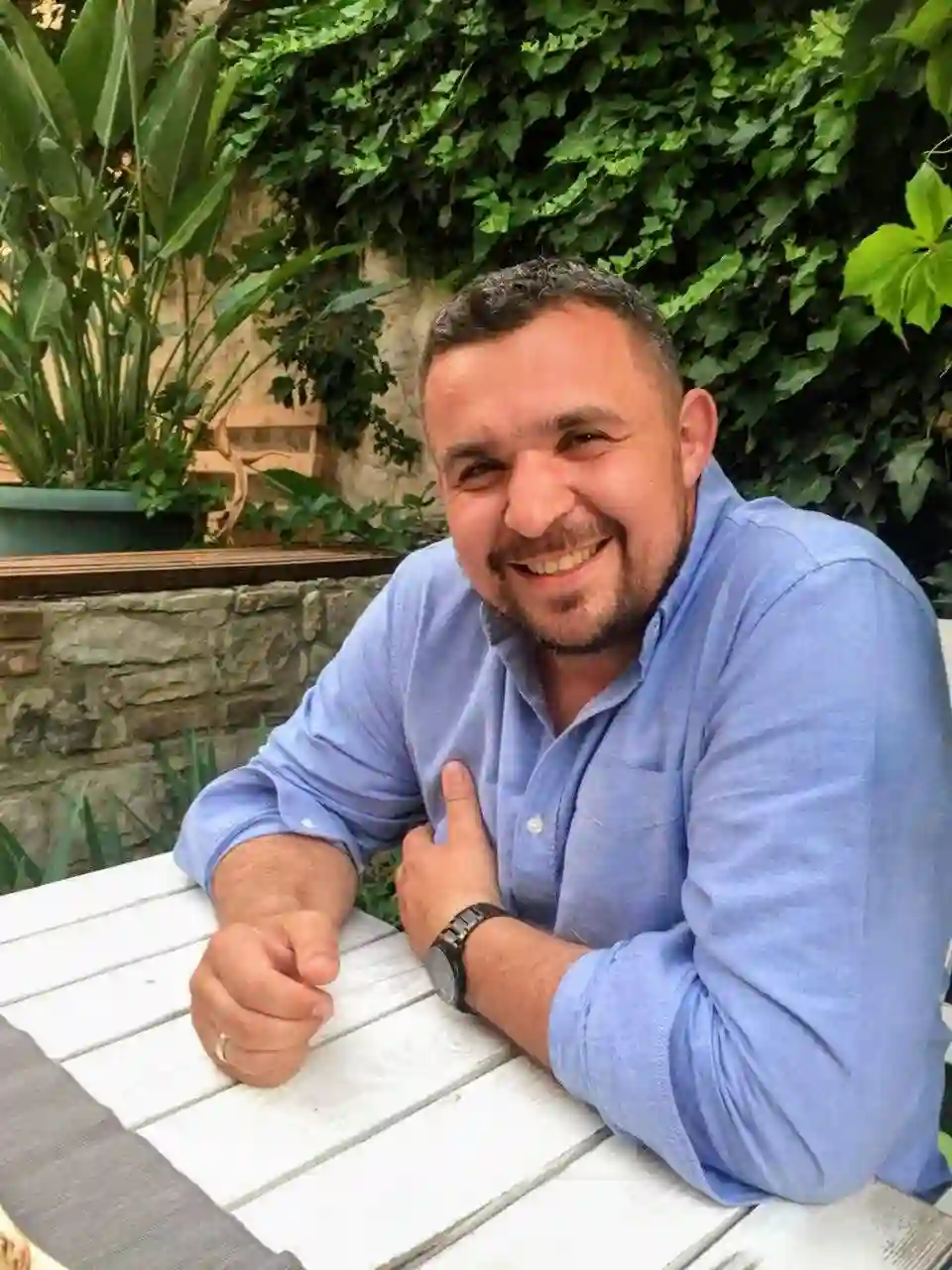 Portrait des Gründers von Gurbetciye Emlak für den Über uns Bereich